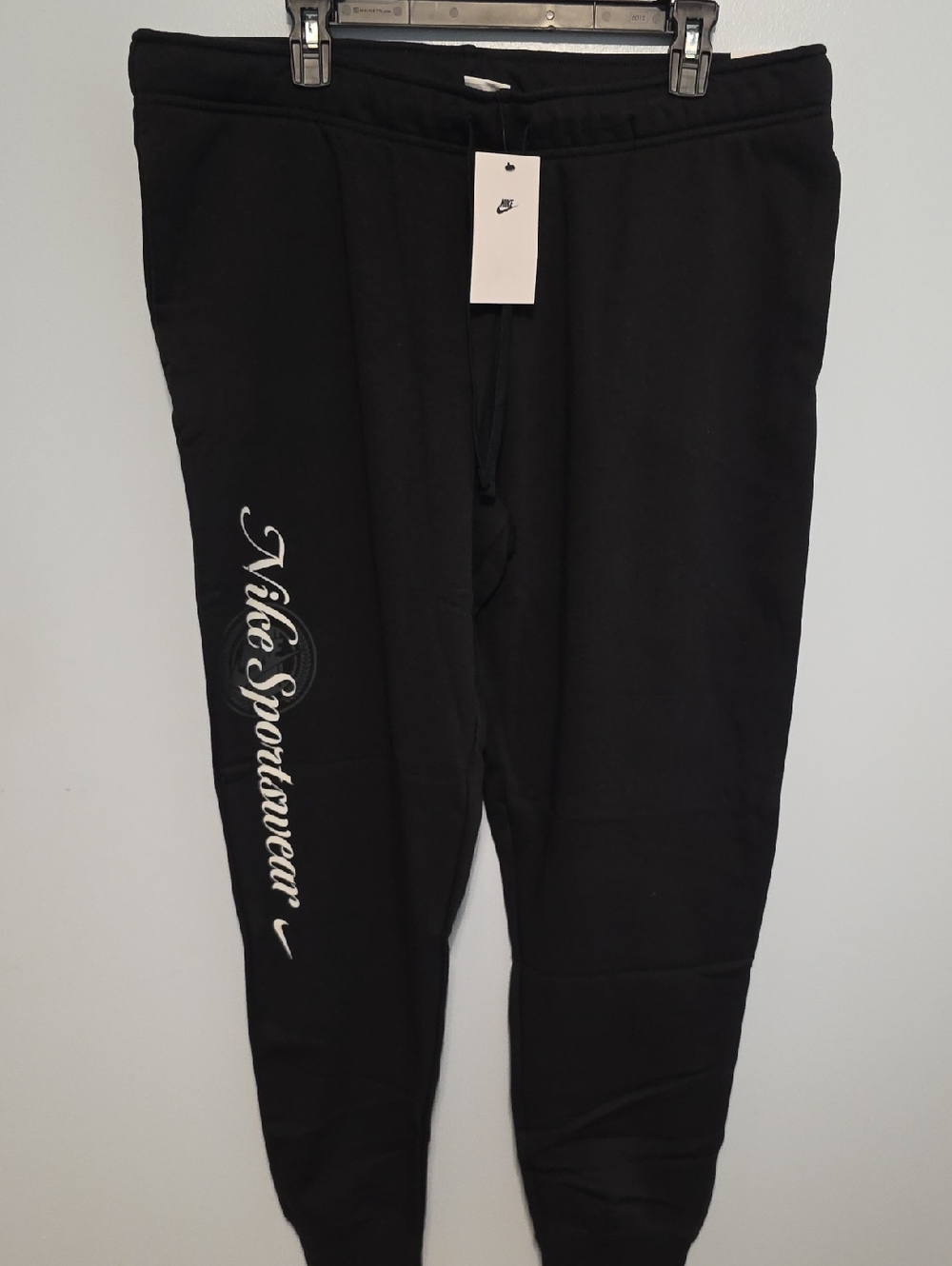 NikeSportswear Women's Club Fleece Women's Mid-Rise Pants
